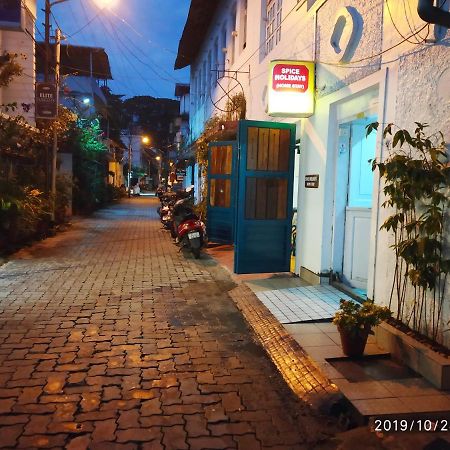 فندق Kochiفي  Spice Holidays المظهر الخارجي الصورة